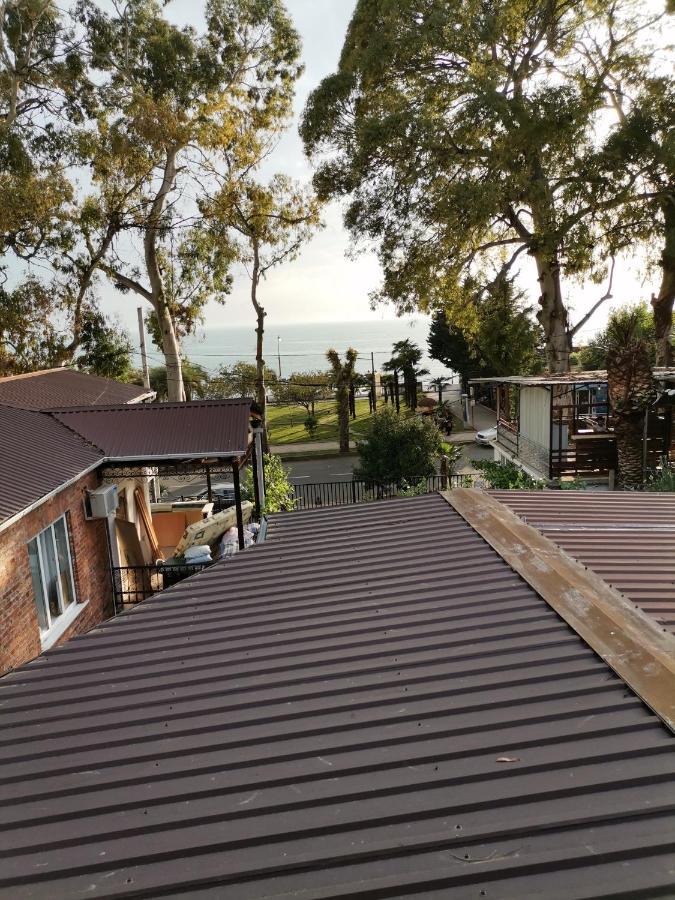 Гостевой Дом В Гаграх"Море Солнца" Gagra Exteriör bild