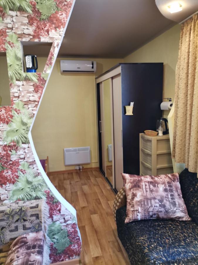Гостевой Дом В Гаграх"Море Солнца" Gagra Exteriör bild